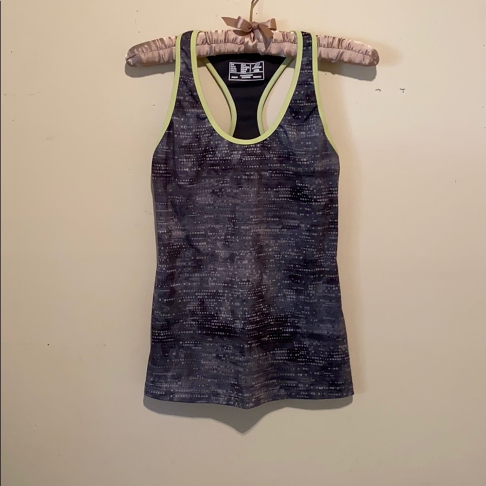 SALE 3/$15 New Balance Workout Tank Top
